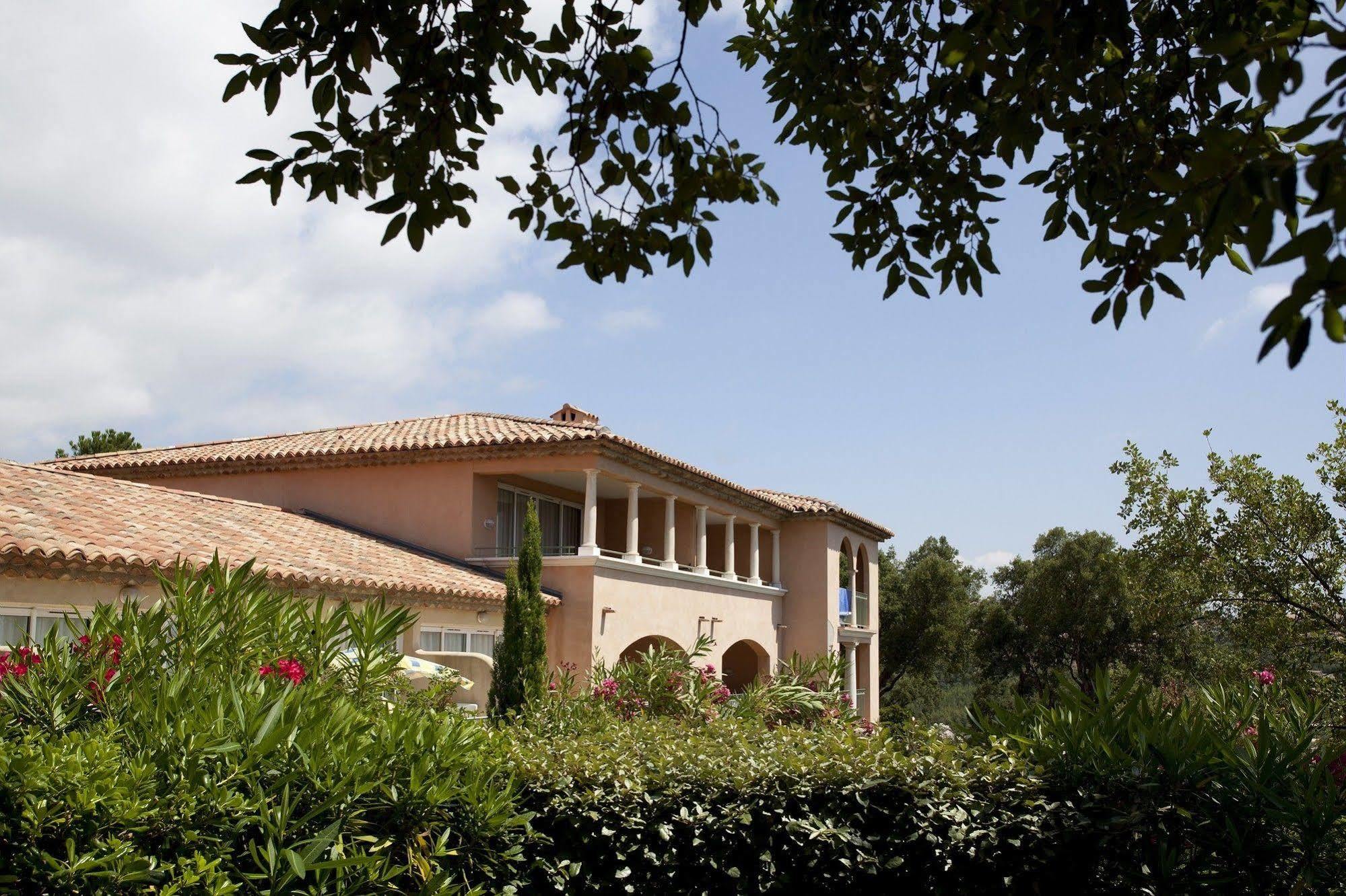 P&V Residence Le Hameau Des Issambrr แซ็งต์-แมกซีม ภายนอก รูปภาพ