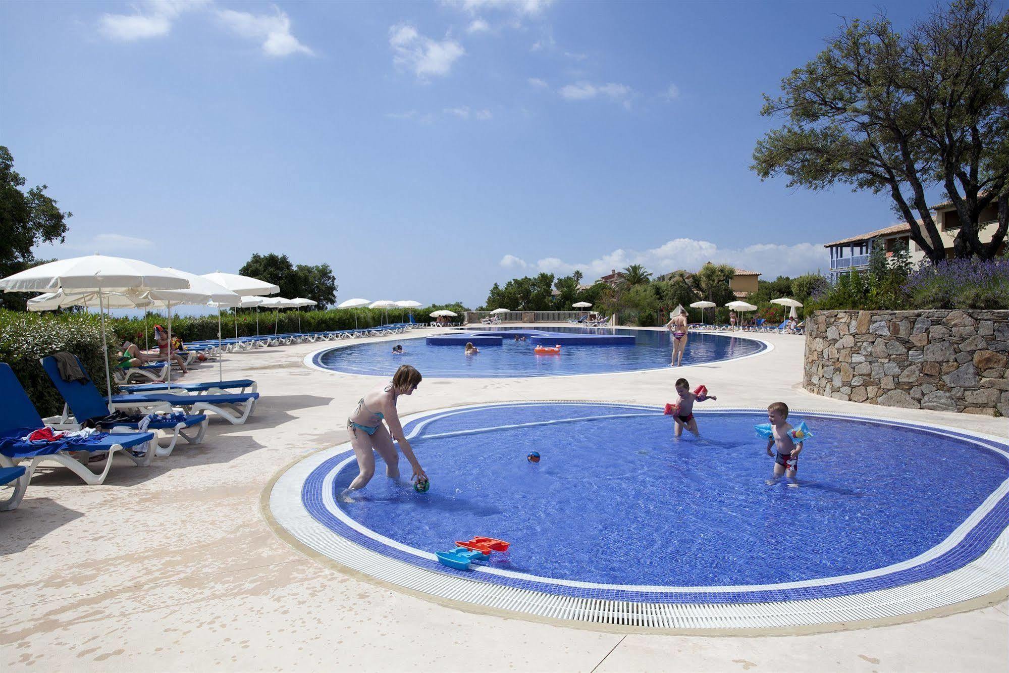 P&V Residence Le Hameau Des Issambrr แซ็งต์-แมกซีม ภายนอก รูปภาพ